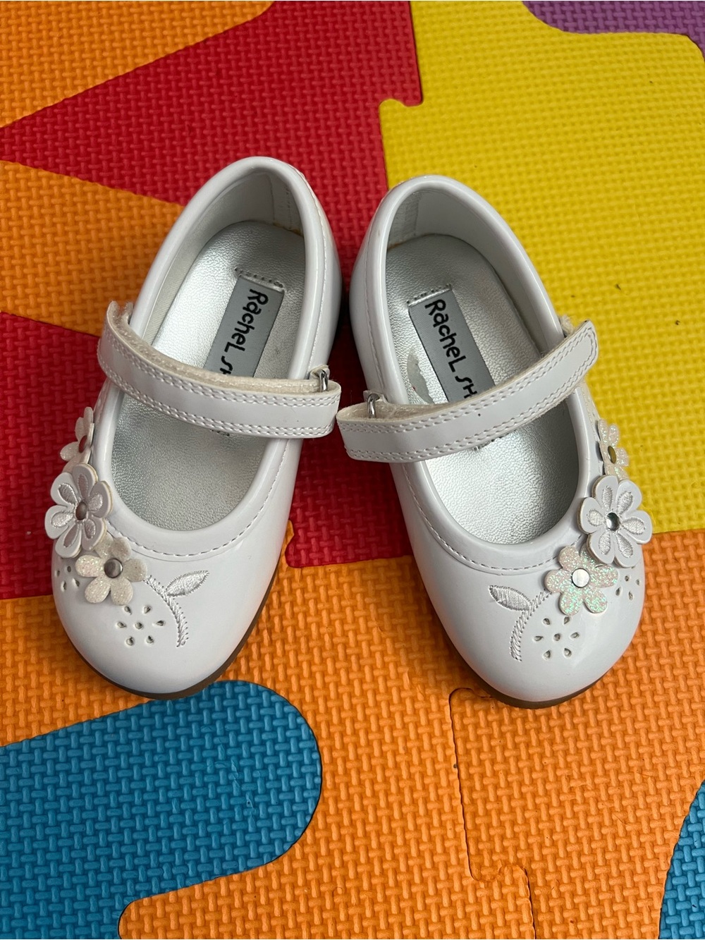 Rachel-Jane Girls' White Floral Mary Jane Shoes